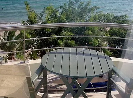 Aegean Blue Ξενοδοχείο 2*