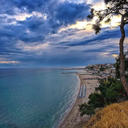Отель Aegean Blue Nea Kallikrateia